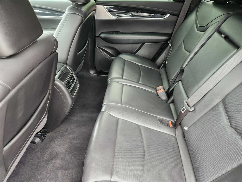 2020 Cadillac XT5 - Image 31