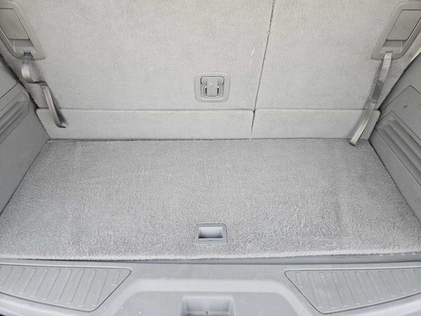 2015 GMC Acadia - Image 29