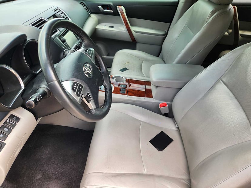 2013 Toyota Highlander - Image 12