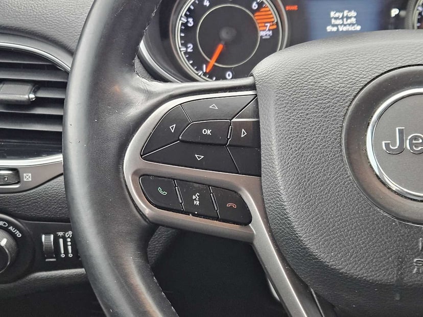 2019 Jeep Cherokee - Image 26