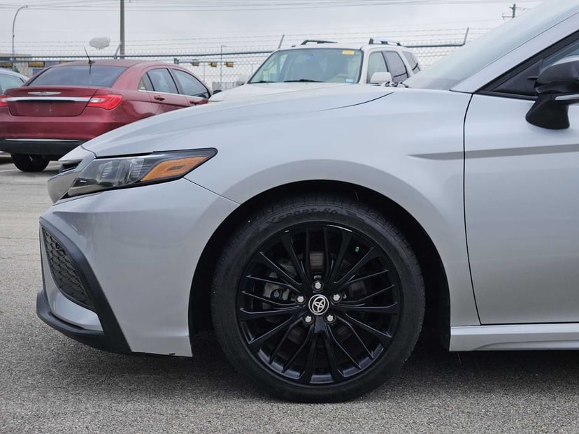 2022 Toyota Camry - Image 8