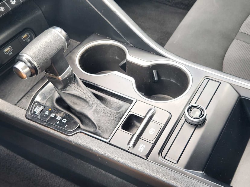 2023 Kia K5 - Image 19