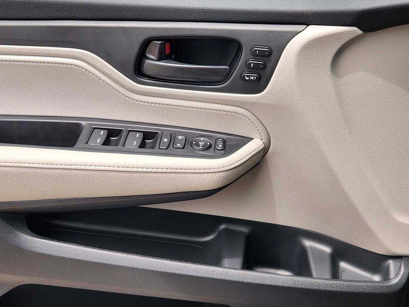 2026 Honda Odyssey - Image 19