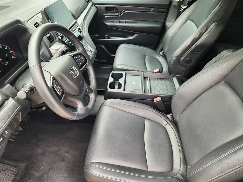 2025 Honda Odyssey - Image 12