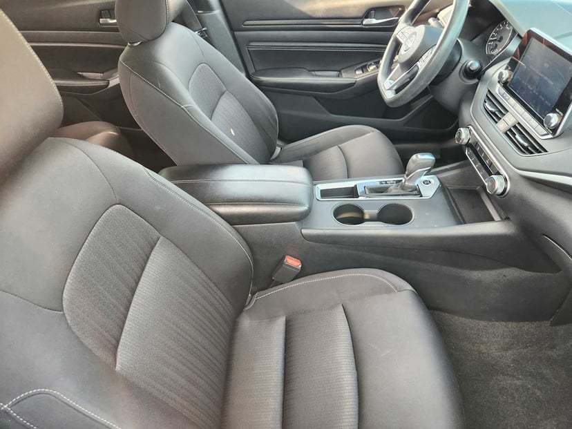 2019 Nissan Altima - Image 14