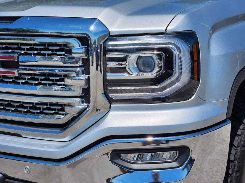 2018 GMC Sierra 1500 - Image 7