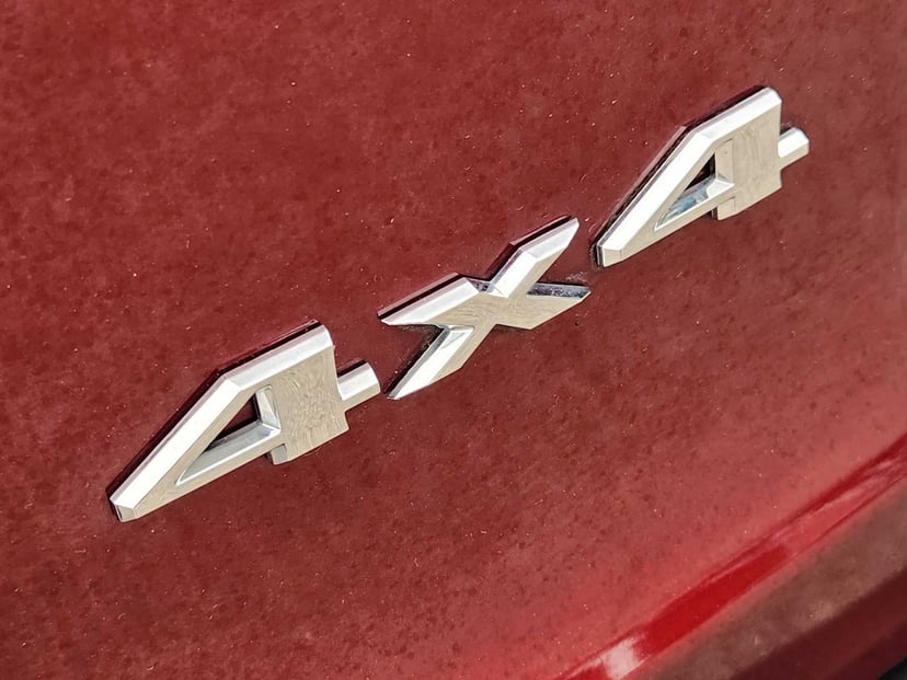 2020 Jeep Cherokee - Image 12