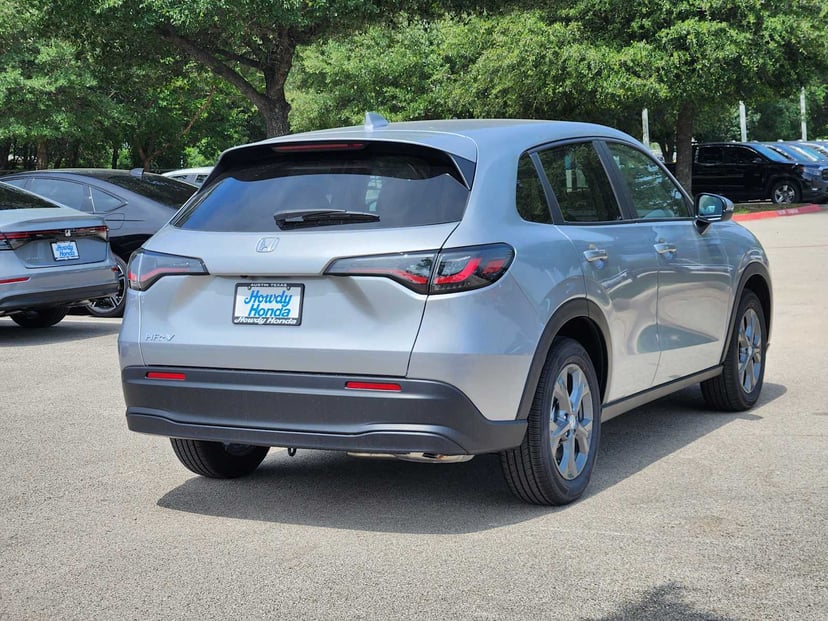 2027 Honda HR-V - Image 4