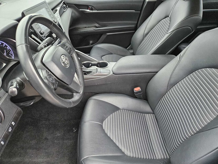 2022 Toyota Camry - Image 13