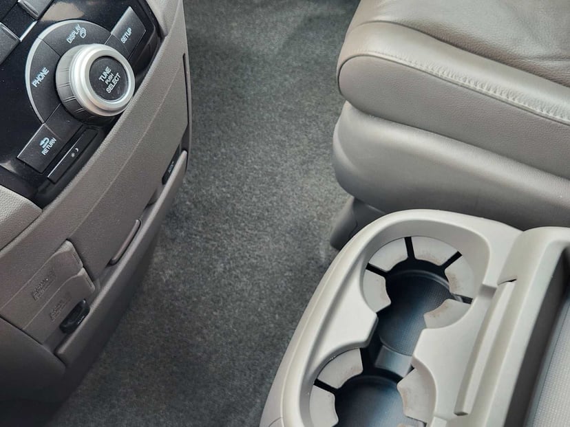 2011 Honda Odyssey - Image 20