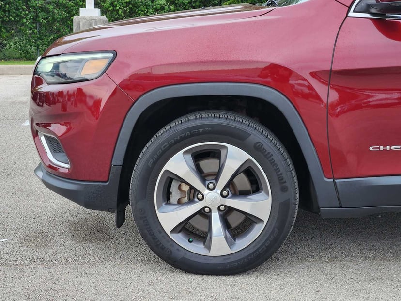 2020 Jeep Cherokee - Image 8