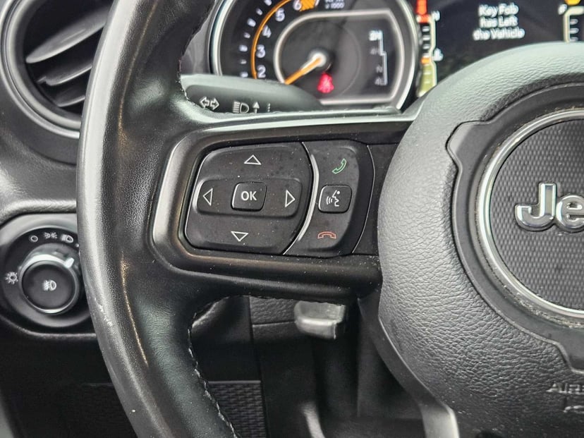 2021 Jeep Wrangler - Image 25