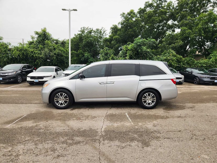 2011 Honda Odyssey - Image 4