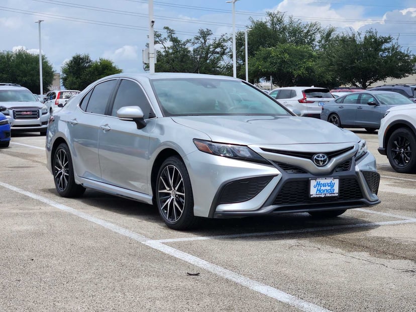 2024 Toyota Camry - Image 3
