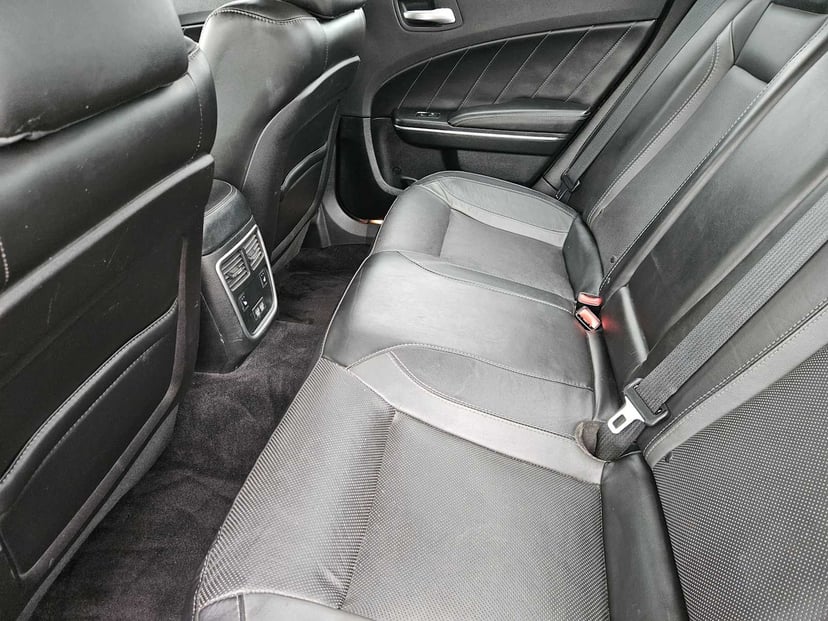 2018 Dodge Charger - Image 27