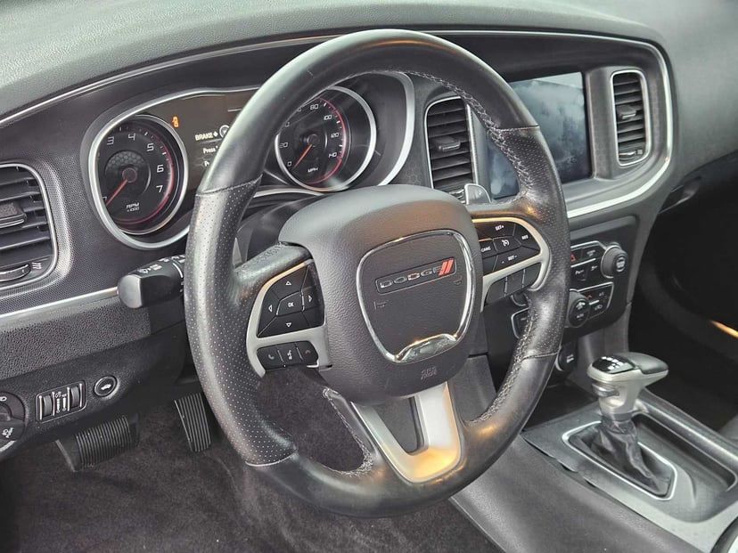 2018 Dodge Charger - Image 2