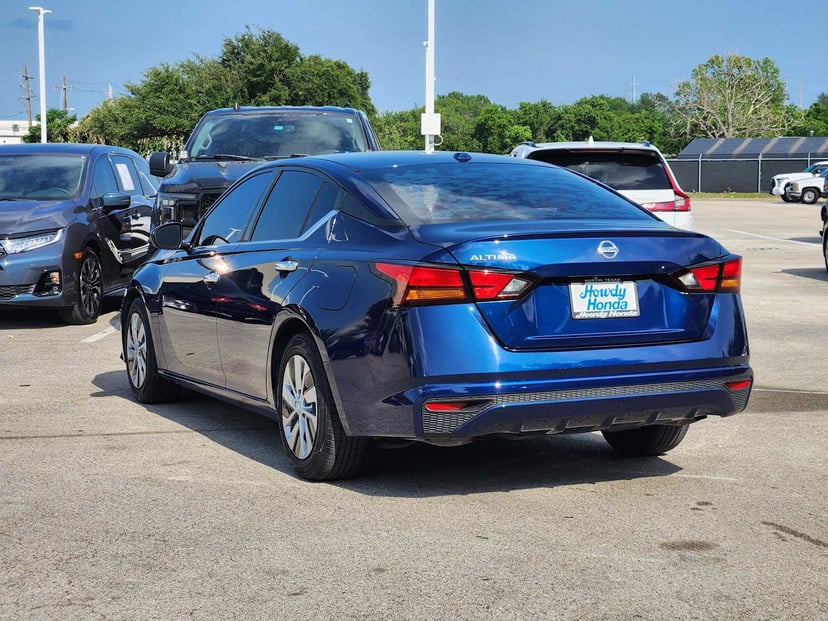 2019 Nissan Altima - Image 5
