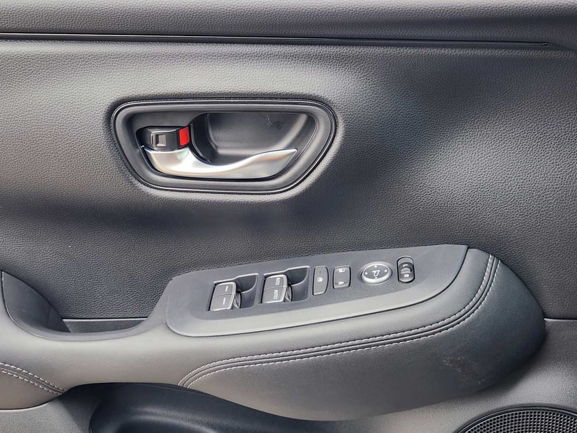 2027 Honda HR-V - Image 18