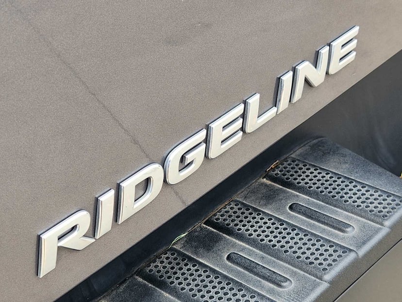 2023 Honda Ridgeline - Image 12