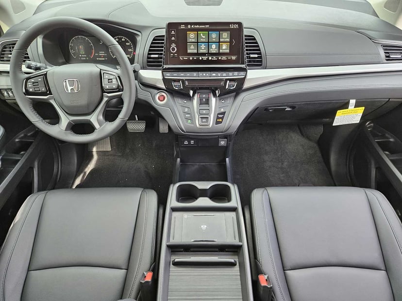 2026 Honda Odyssey - Image 21