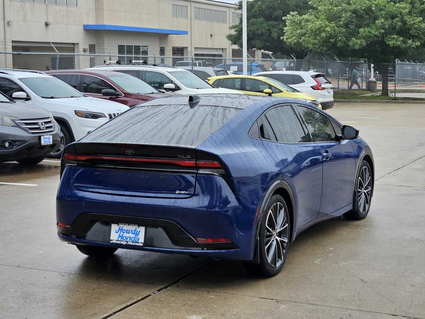 2024 Toyota Prius - Image 6