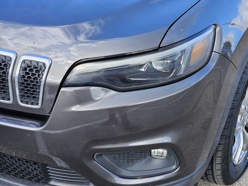 2020 Jeep Cherokee - Image 7