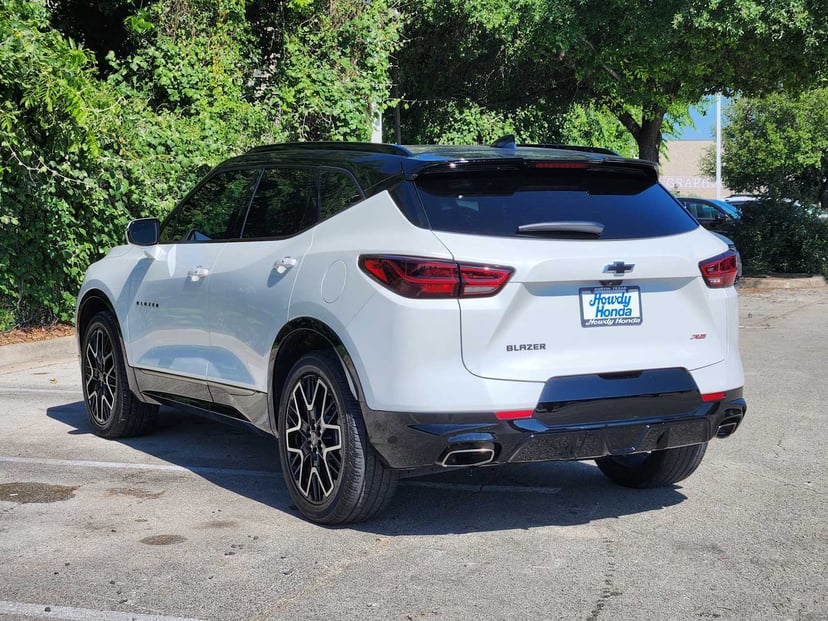 2023 Chevrolet Blazer - Image 5