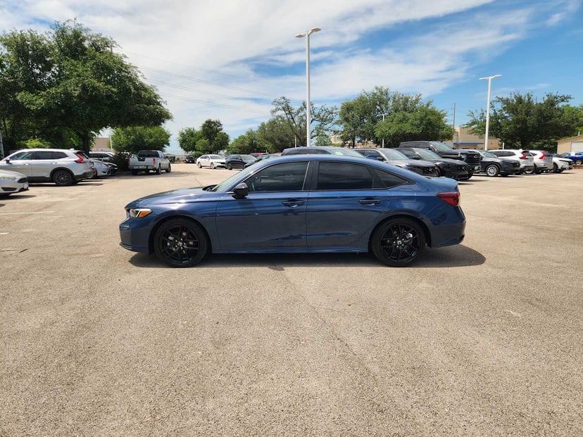 2025 Honda Civic Hybrid - Image 3