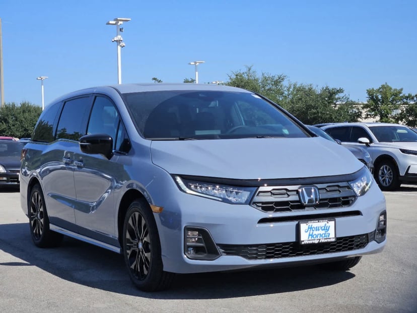 2026 Honda Odyssey - Image 3
