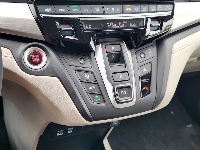 2026 Honda Odyssey - Image 16