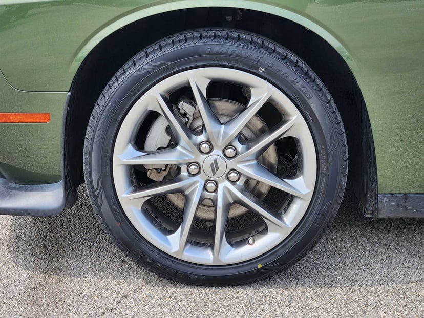 2022 Dodge Challenger - Image 9