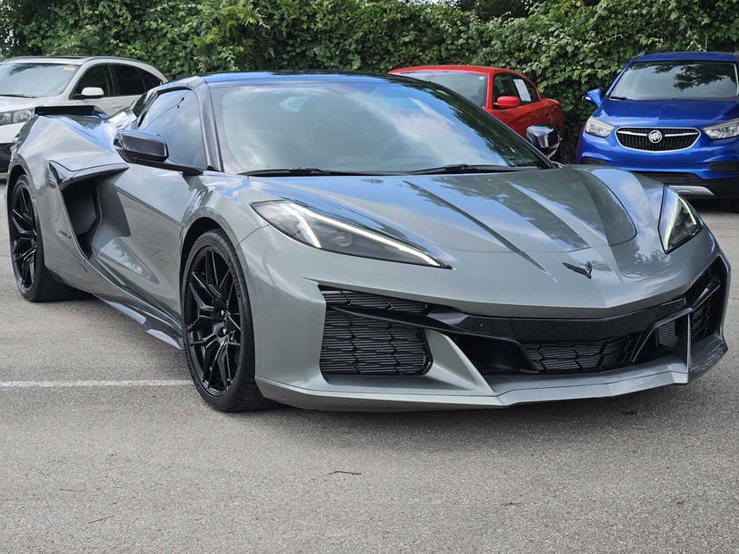 2023 Chevrolet Corvette - Image 3