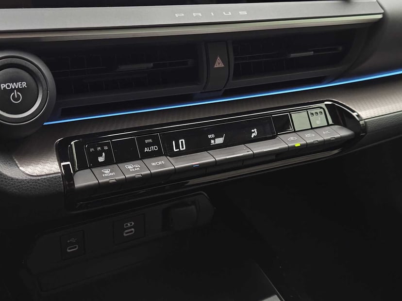 2024 Toyota Prius - Image 19