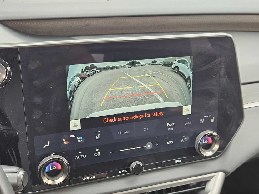 2023 LEXUS RX 350 - Image 18