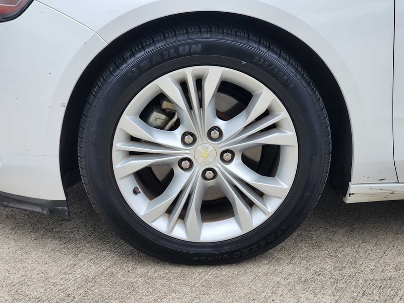2015 Chevrolet Impala - Image 9