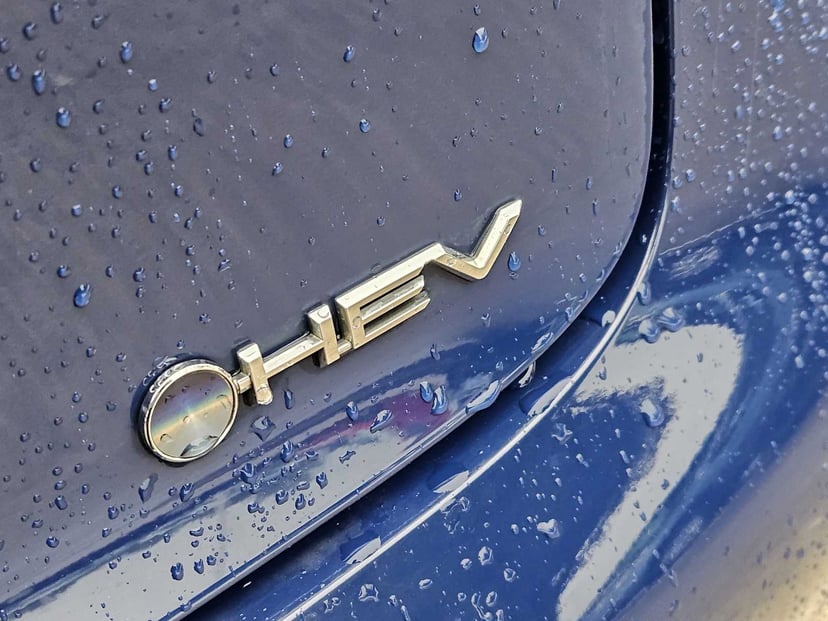 2024 Toyota Prius - Image 12