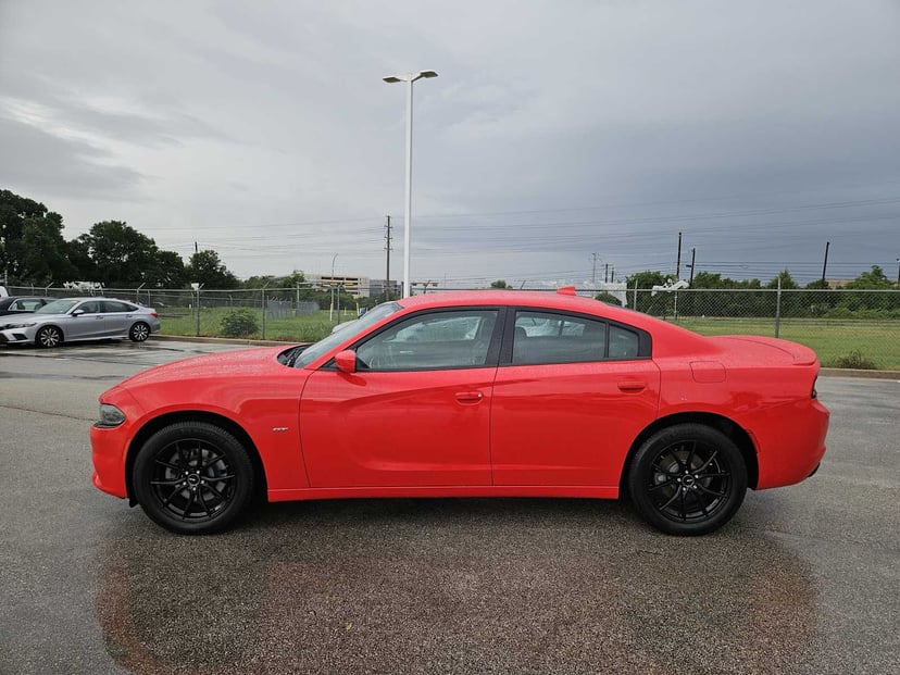 2018 Dodge Charger - Image 4