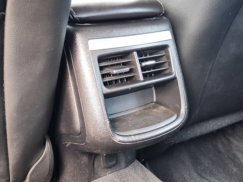 2015 Chevrolet Impala - Image 29