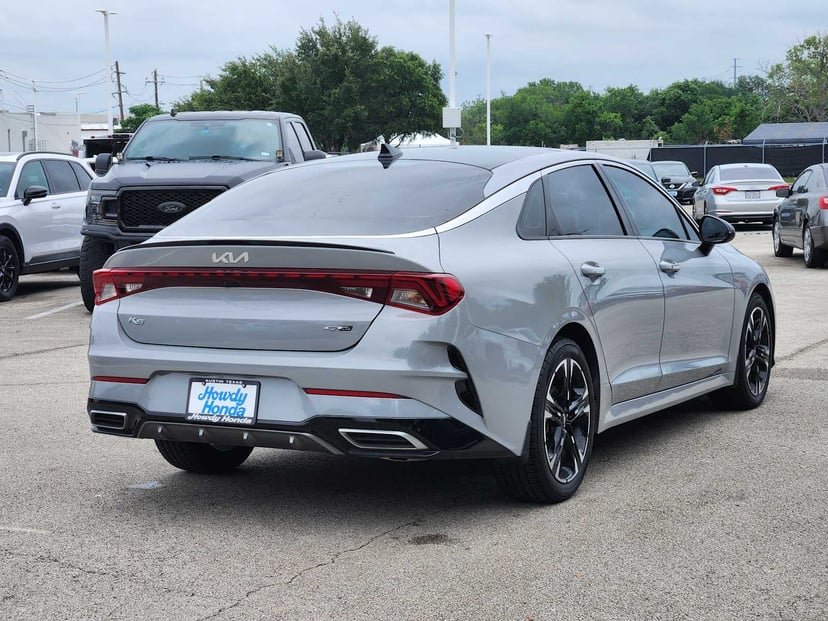 2022 Kia K5 - Image 6