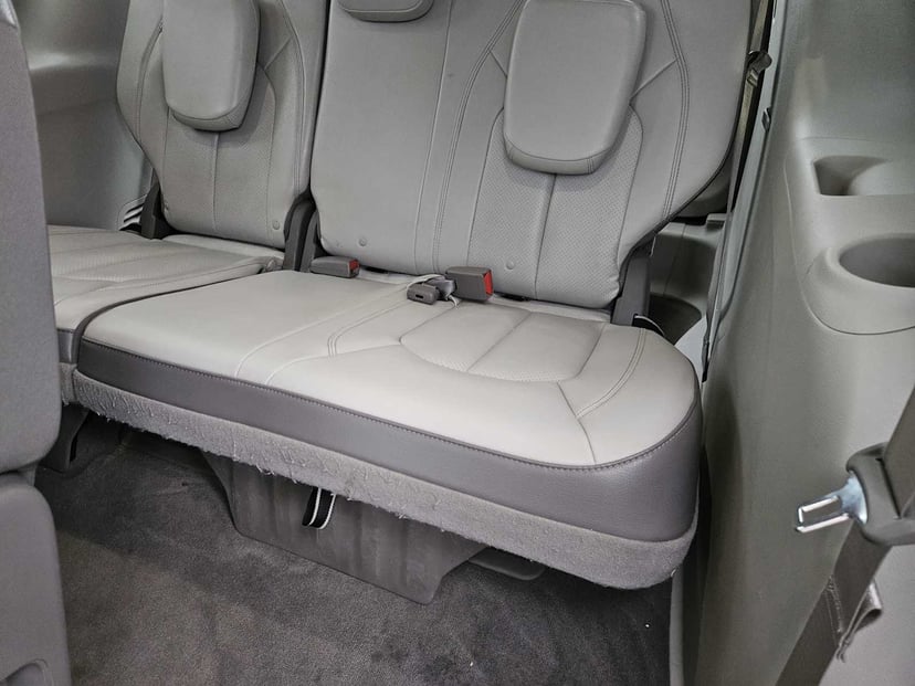 2018 Chrysler Pacifica - Image 27