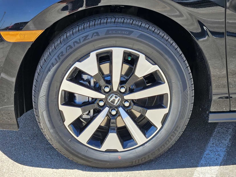 2026 Honda Odyssey - Image 8