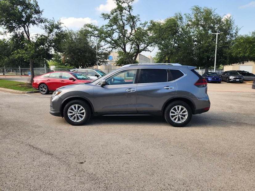 2019 Nissan Rogue - Image 3
