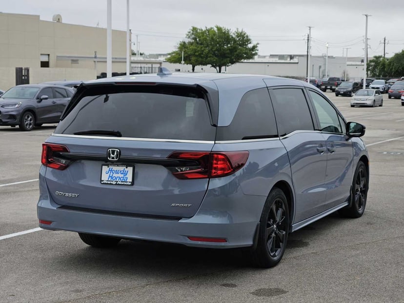 2023 Honda Odyssey - Image 6