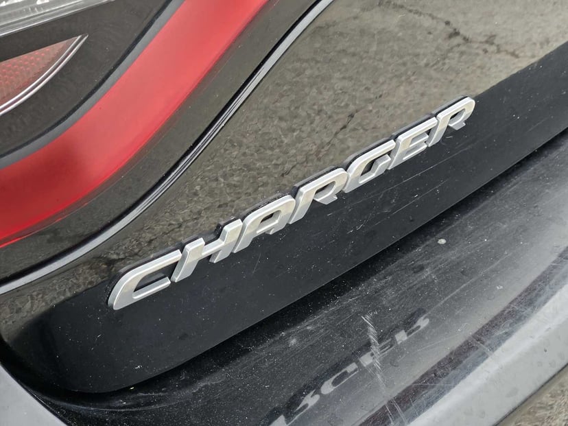 2019 Dodge Charger - Image 11