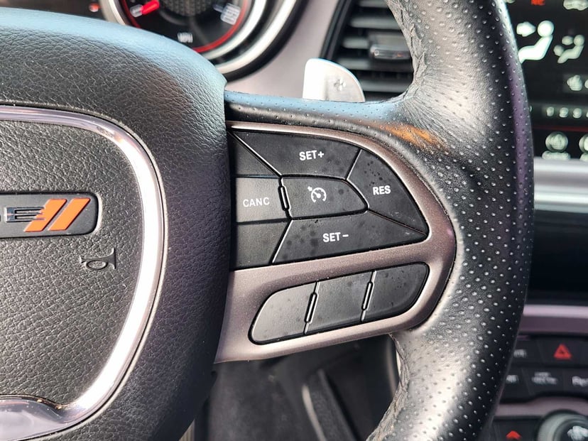 2022 Dodge Challenger - Image 28