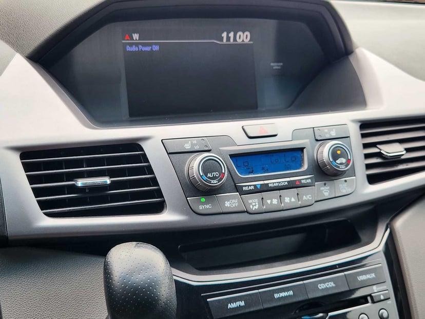2011 Honda Odyssey - Image 17