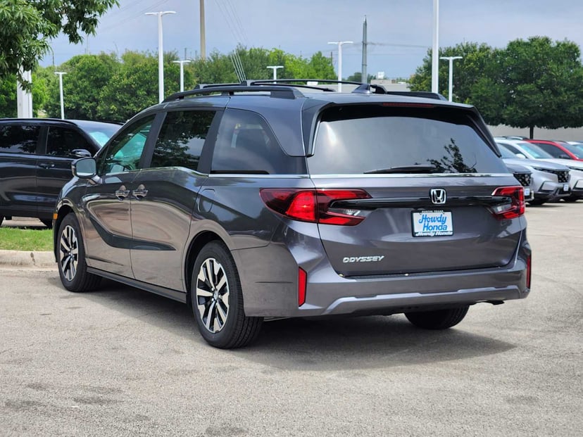 2026 Honda Odyssey - Image 3