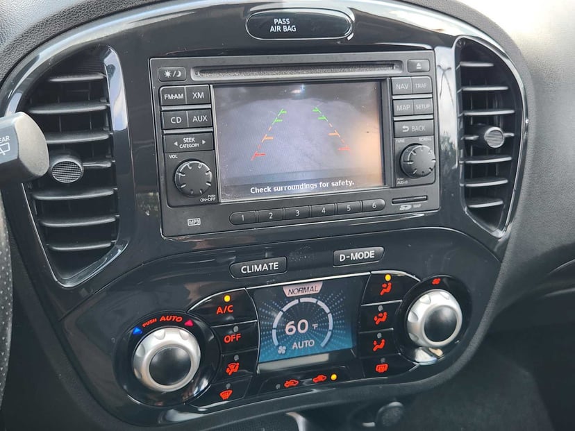 2013 Nissan Juke - Image 18