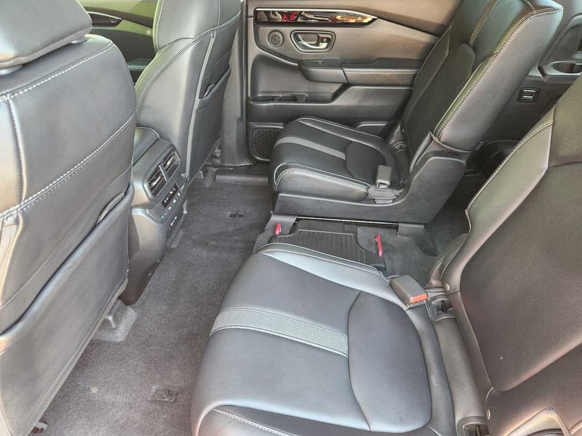 2025 Honda Pilot - Image 27
