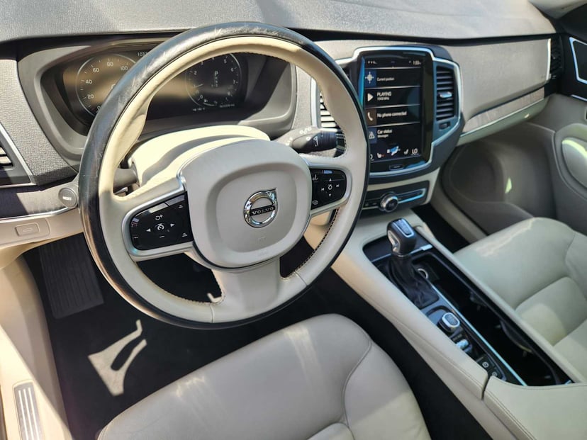 2020 Volvo XC90 - Image 2